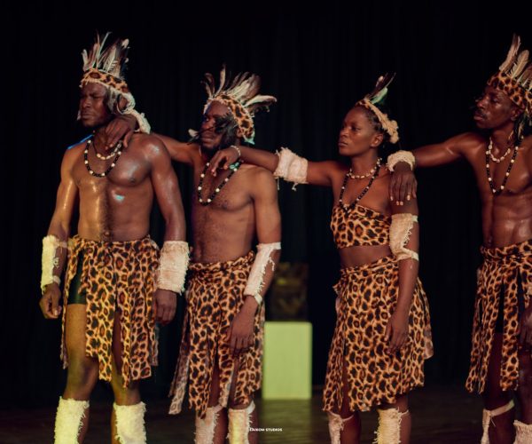 360 Performers depict slave trade and forced labour
